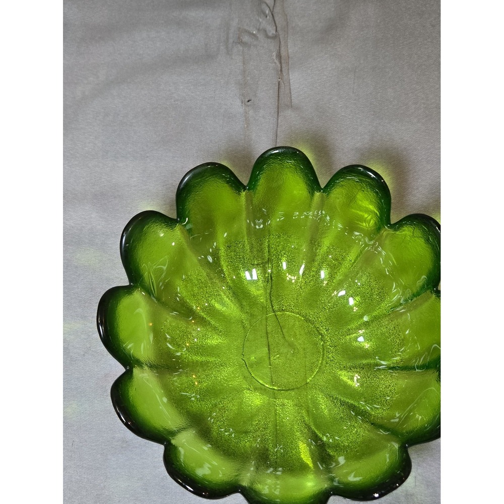 Vintage Indiana Glass Large Green 12 Petal Lotus Bowl 11" Serving/Console Bowl - Picture 9 of 11